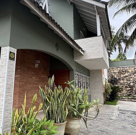 ホテル Surfside Suites