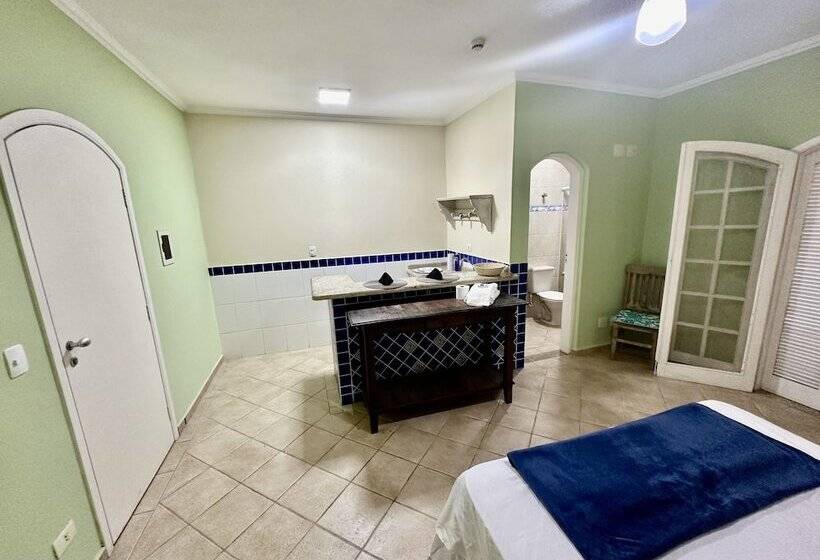 ホテル Surfside Suites