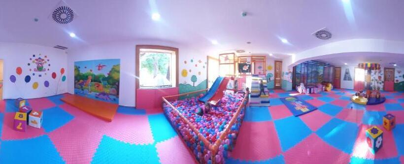 هتل Turistički Centar Andrićgrad