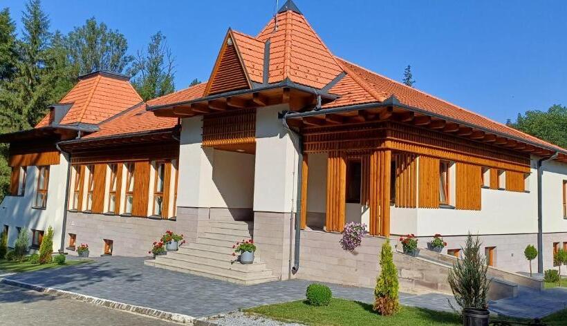 فندق Villa Bellini Borszék