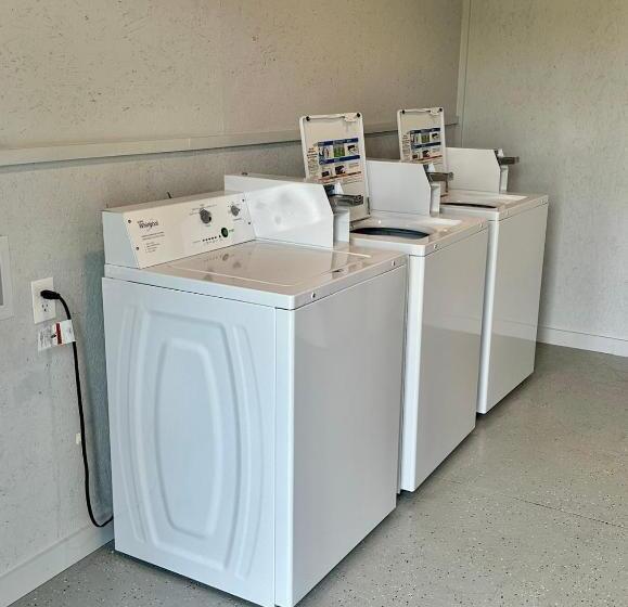 Lakeside Motel, Cabins And Rv