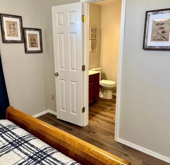 Lakeside Motel, Cabins And Rv