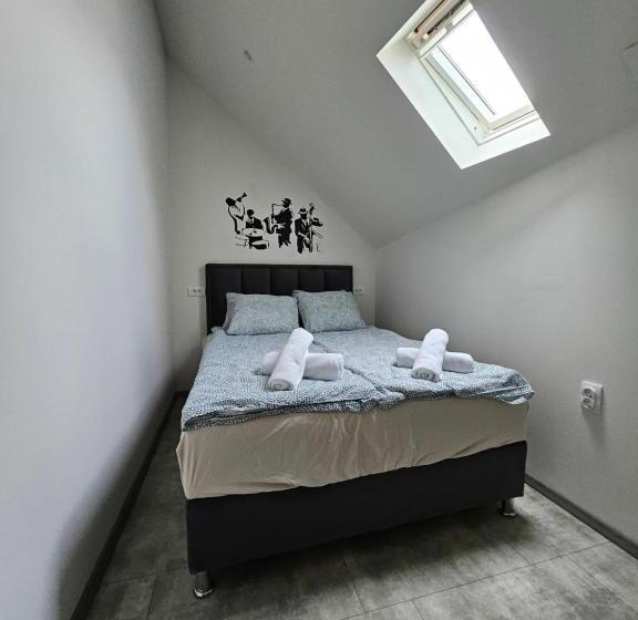 Magazaki Apartments Tešnjar