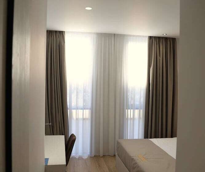 Metro Hotel Terminal