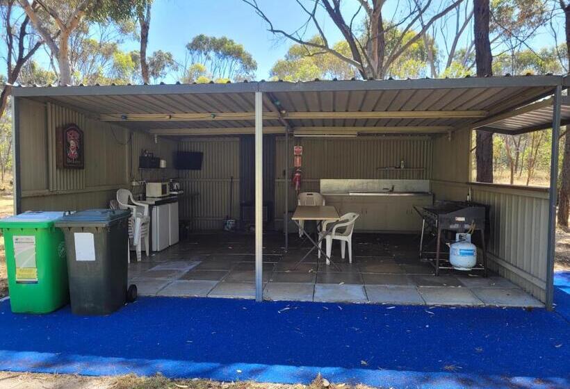 فندق على الطريق Mt Barker Holiday Park   Western Australia