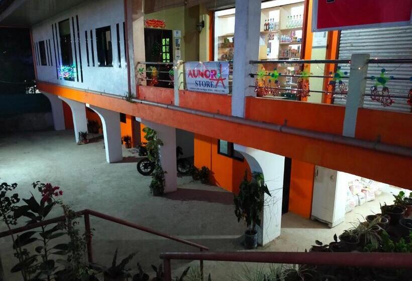 膳宿费 Aunora Family Rooms