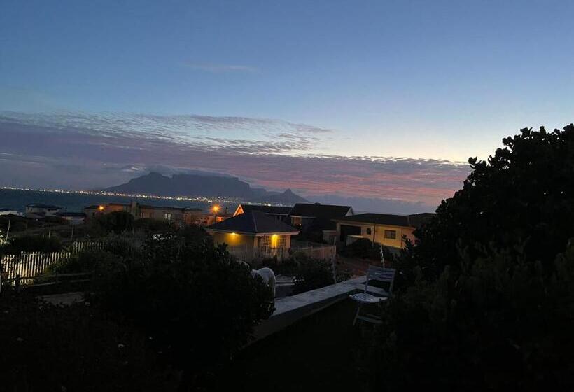 פנסיון Bellmatt   Table Mountain And Ocean View Guests Suites