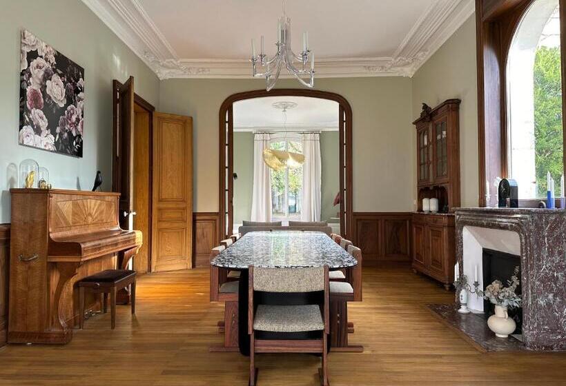 Пансион Château De Moulède