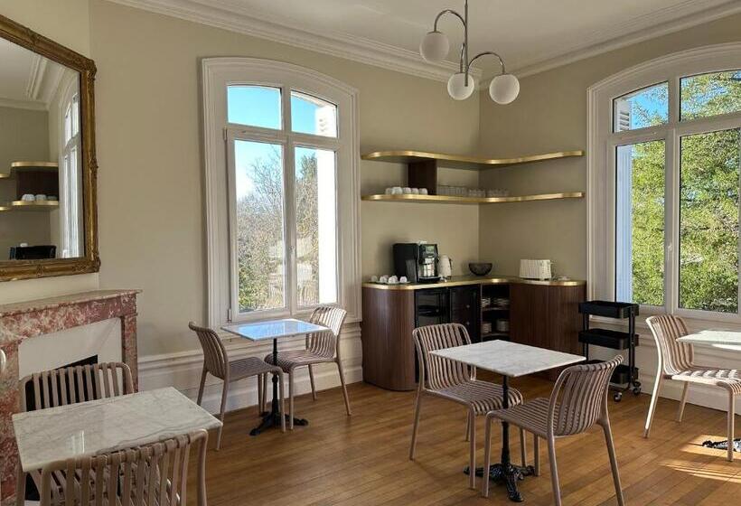 Пансион Château De Moulède