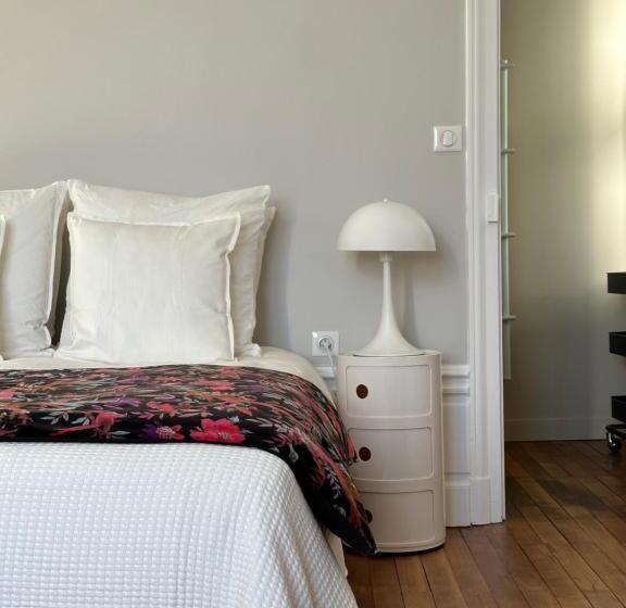 Пансион Château De Moulède