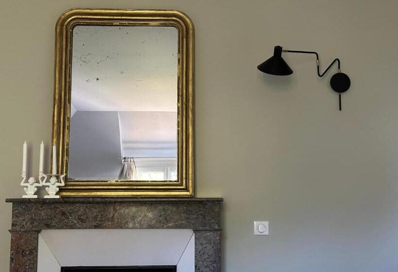 Пансион Château De Moulède