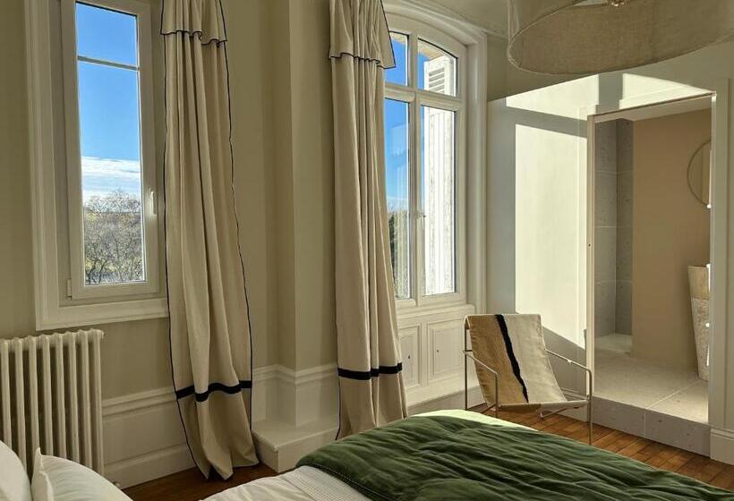 Пансион Château De Moulède