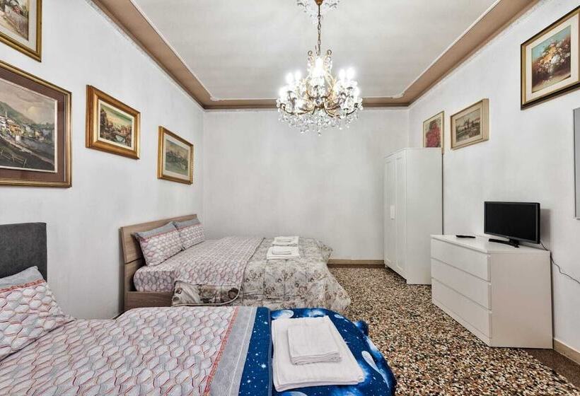 پانسیون Santa Marina Venice Apartment