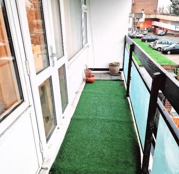 펜션 Flat 16 Homedale House