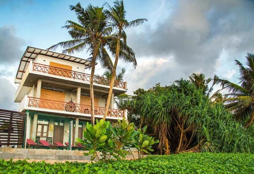 ペンション Hanka Villa  Ambalangoda