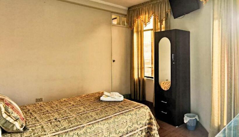 پانسیون Hostal Keymar