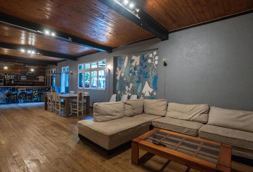 膳宿费 Löf Hostal