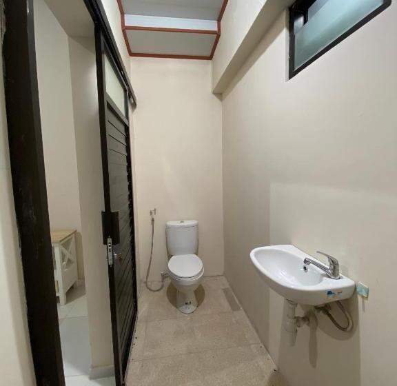 펜션 Nawasena Guesthouse Jogja