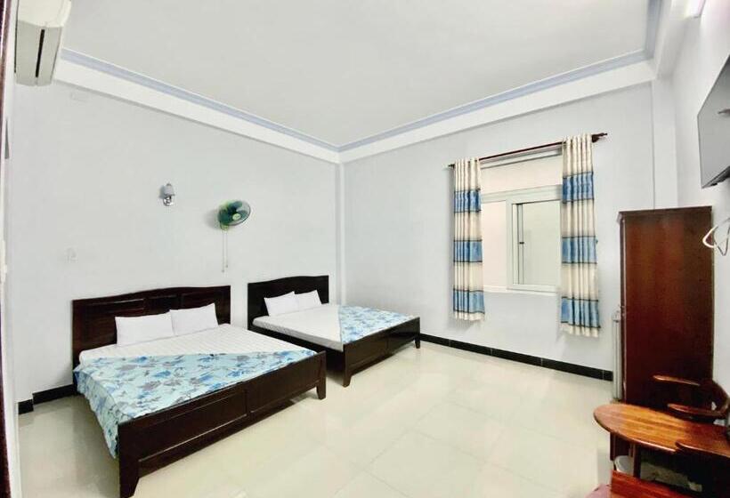 پانسیون Nhà Nghỉ Hương Trang