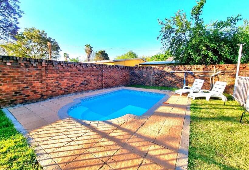 بنسيون Nylstroom Guesthouse