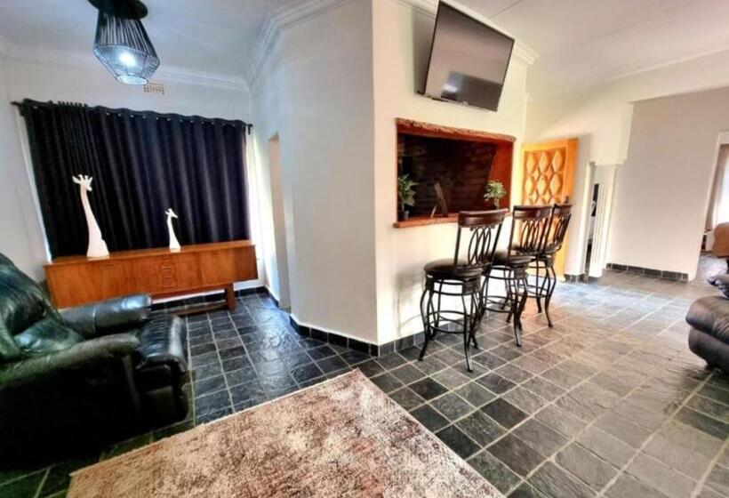 بنسيون Nylstroom Guesthouse