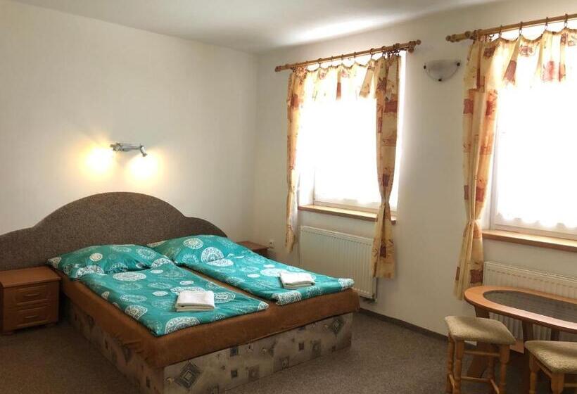 膳宿费 Penzion Natty   S Wellness Přímo U Sjezdovky