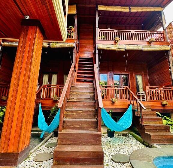 پانسیون Room 1 Pool View @ Tropical Guesthouse Umalas