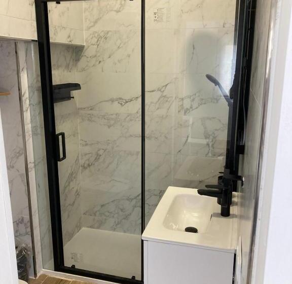 Pensión San Ciprian Urbanización Ríocobo