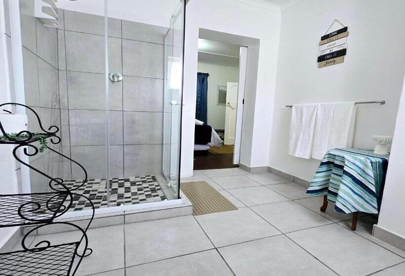 بنسيون Schooner House