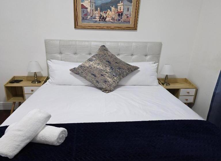 بنسيون Schooner House