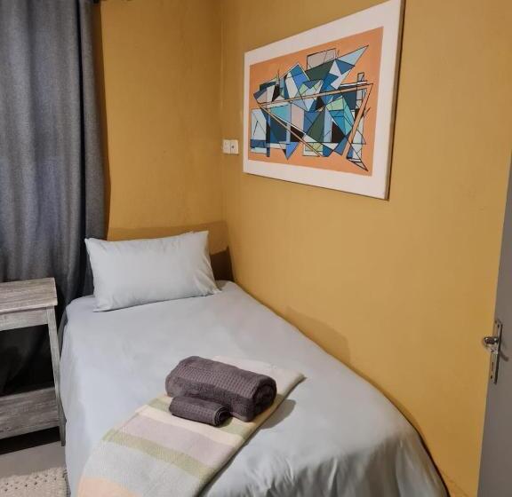 Пансион Serval Guest House