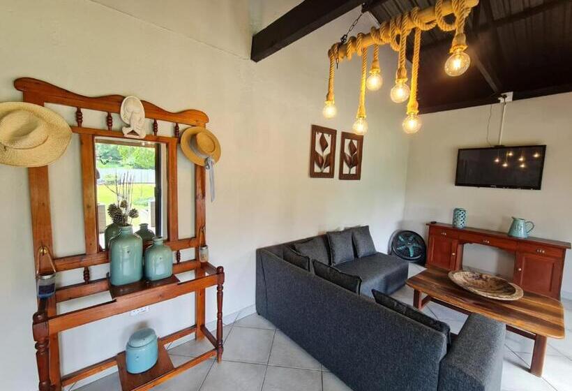 Пансион Serval Guest House