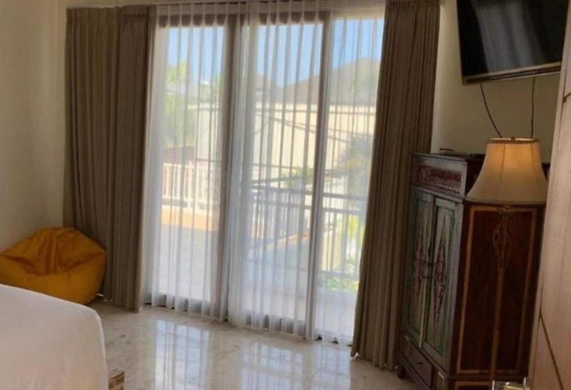 פנסיון Soleil Suites Petitenget By The Jero 18