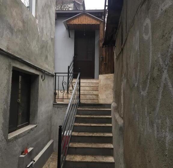 Пансион Tatul Guest House