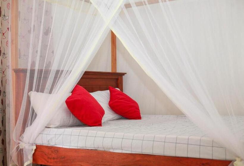 펜션 Yino Villa Midigama