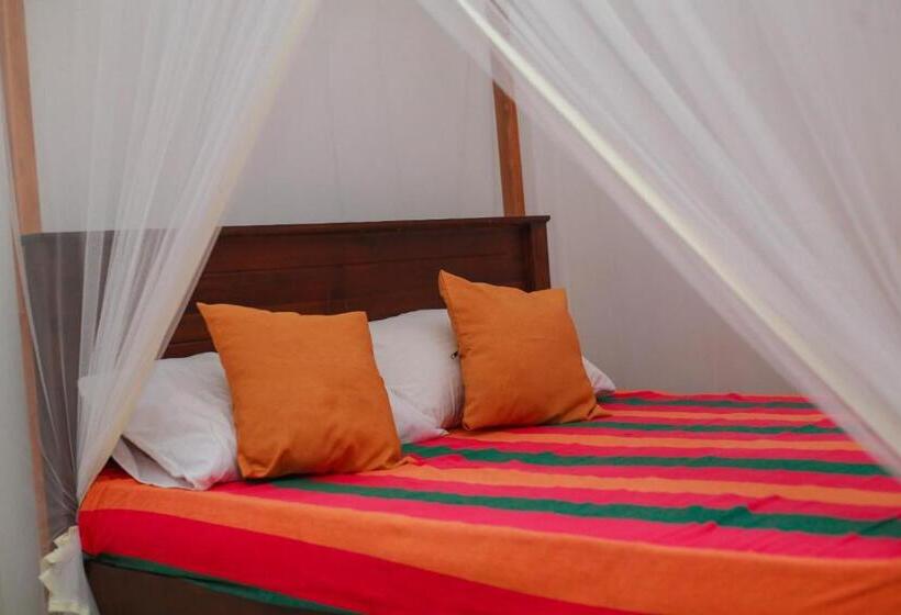 펜션 Yino Villa Midigama