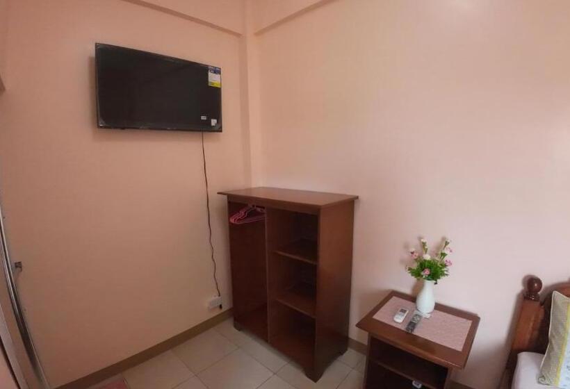 Queenslander Hotel And Restaurant