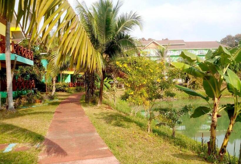 Saensukkho Green Hotel & Resort