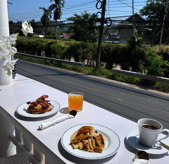 בית מלון כפרי Elephant Sports Bar And Accommodation