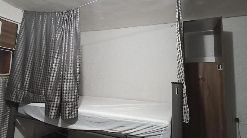 Soluna Female Only Hostel