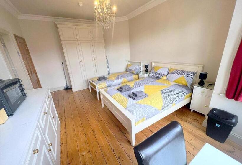 Sutton Studio Apartments