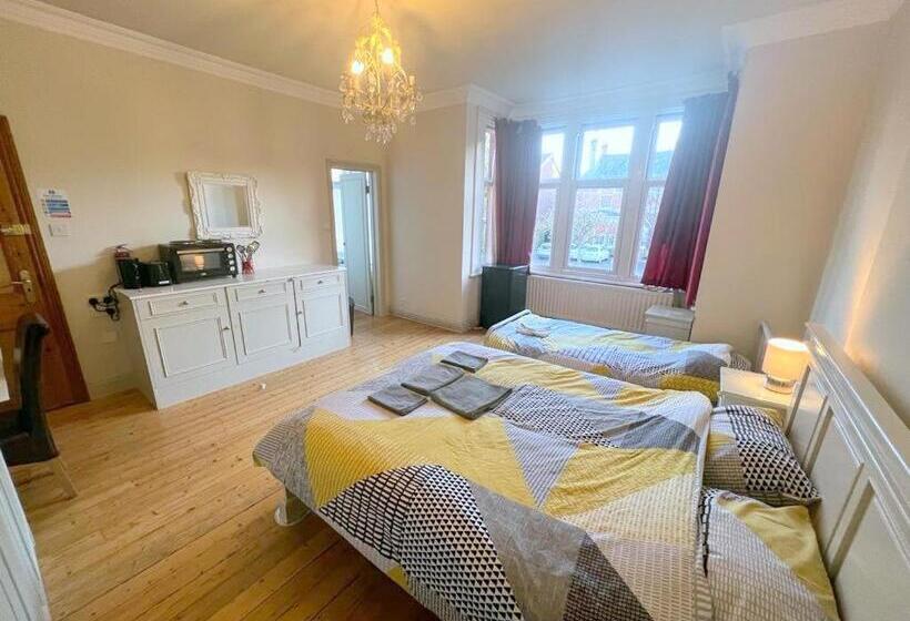 Sutton Studio Apartments