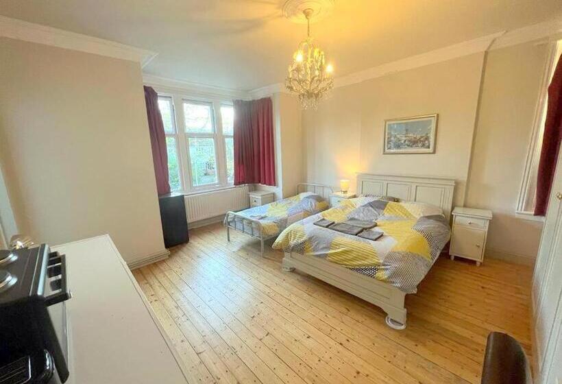 Sutton Studio Apartments