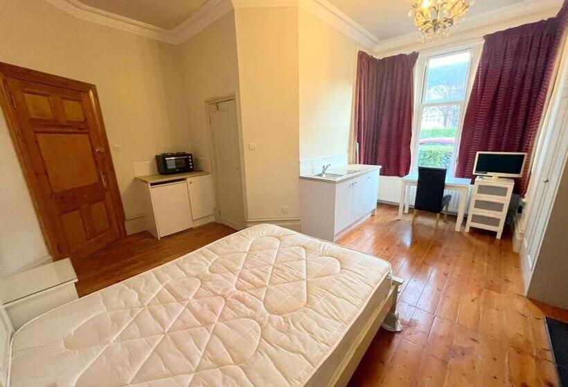 Sutton Studio Apartments