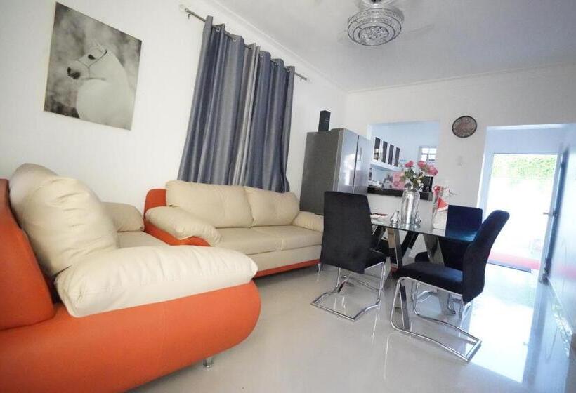 Villa Sol Taino, Hotel En Boca Chica, 5 Minutos Del Aeropuerto Internacional Las Américas