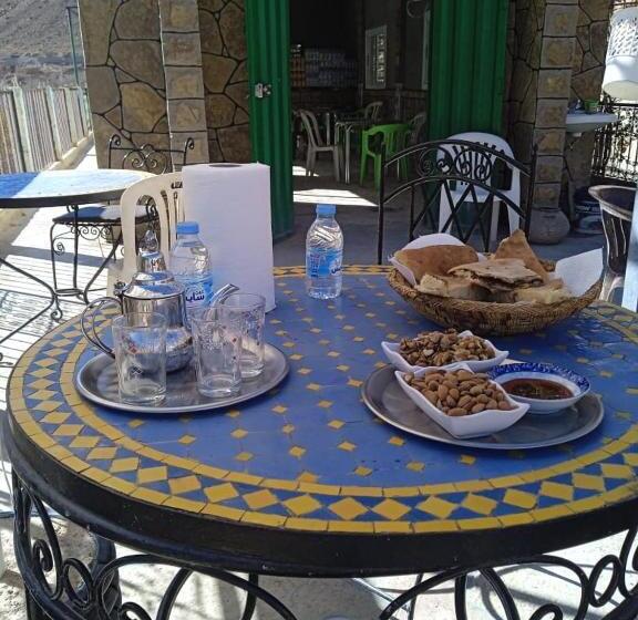 فندق صغير Auberge Amougar
