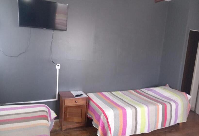 فندق صغير Hostal Salvador