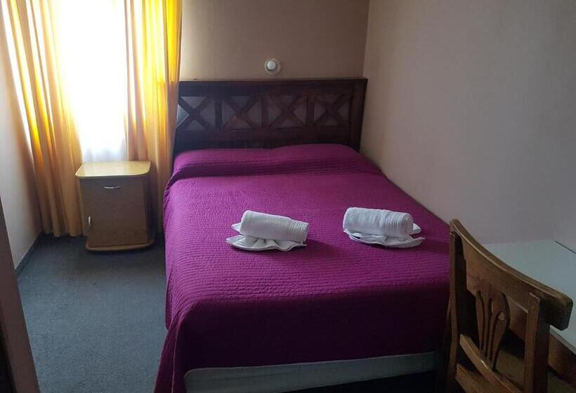 호스텔 Hostería El Alamo