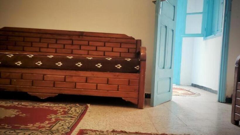 הוסטל Jnayna Space