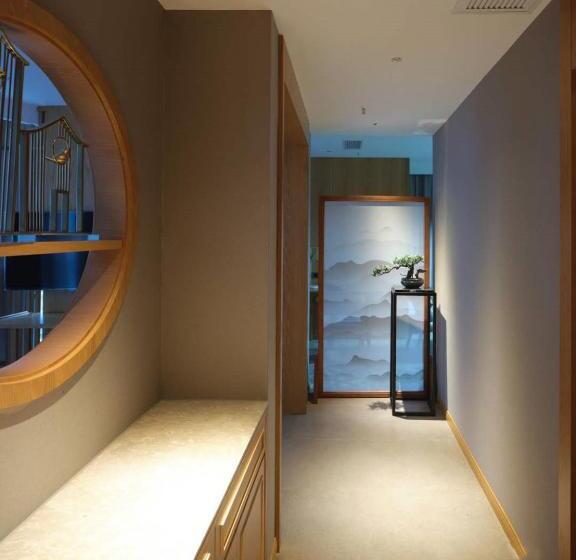 Baian Art Hotel Luzhou